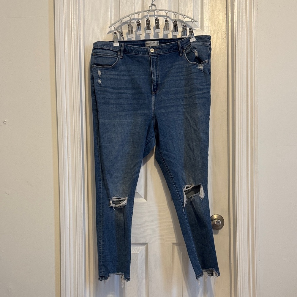 Abercrombie & Fitch the super skinny ankle high rise jean